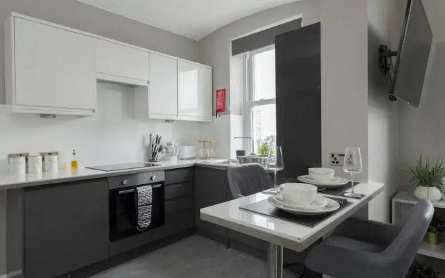 Brighton Seaside - Apartment - Sleeps 2