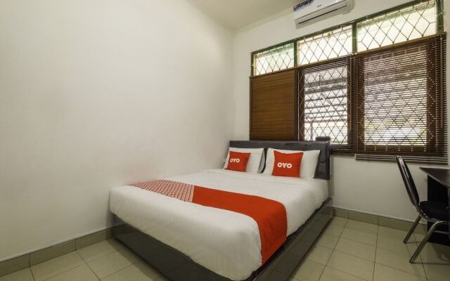 Oyo 1954 Tubagus Guest House