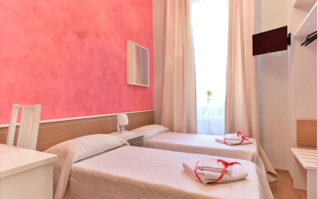Claudia Suites
