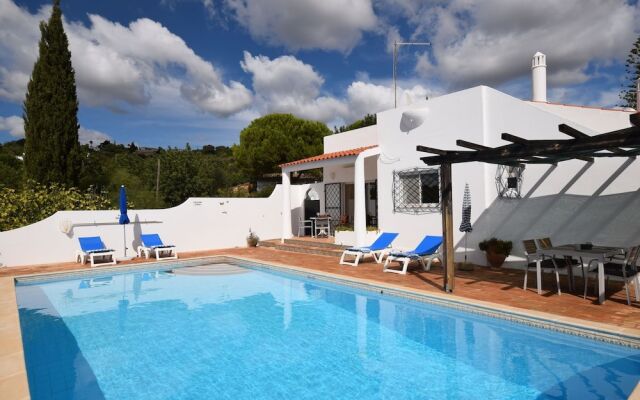 Secluded Villa in Bordeira With a Private Swimming Pool