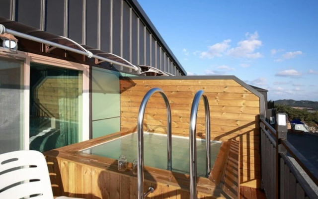 Pohang Songra Aqua Tourist Pension