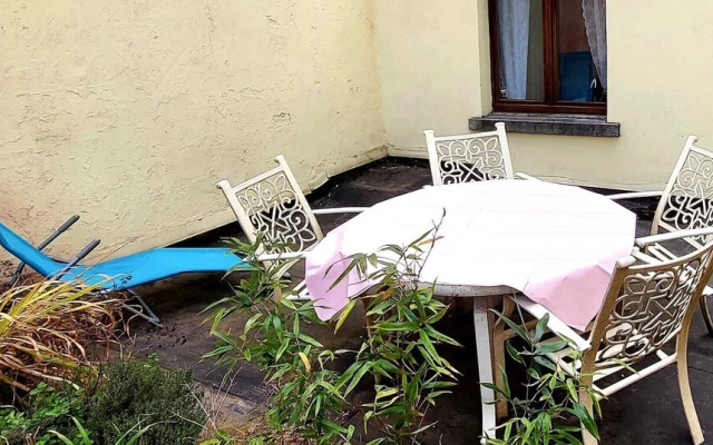 Charming 1-bedroom Appartment Near Nato