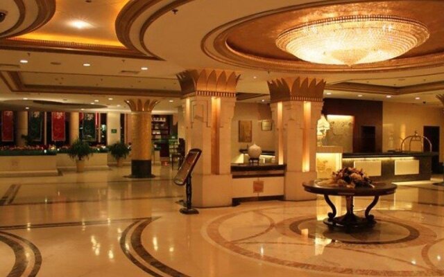 Crown Garden Hotel