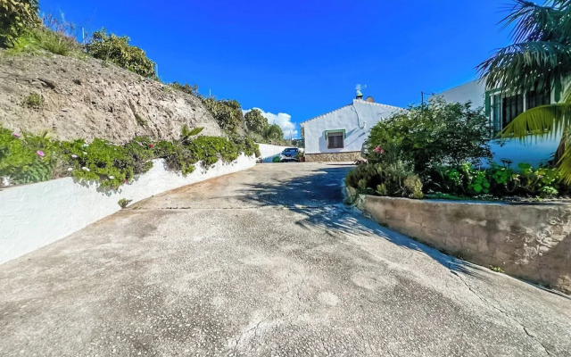 Stunning Private Villa With Sea Views, Pool, and Sun-drenched Terrace