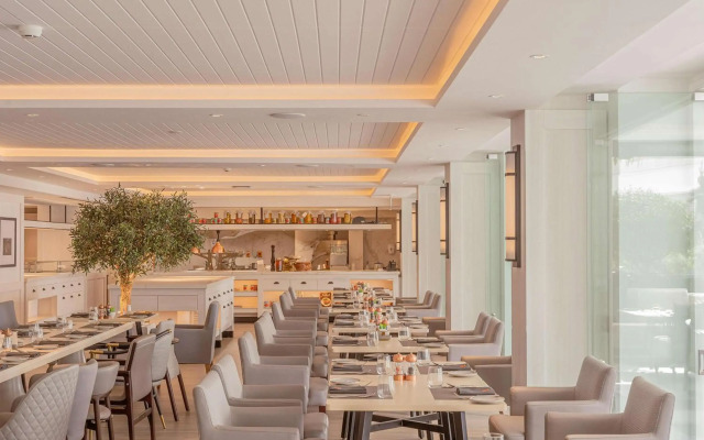Kwetu Nairobi, Curio Collection By Hilton