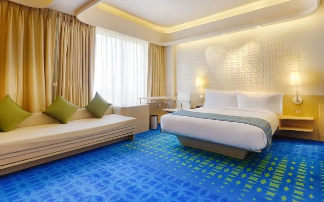 Holiday Inn Express and Suites Hyderabad