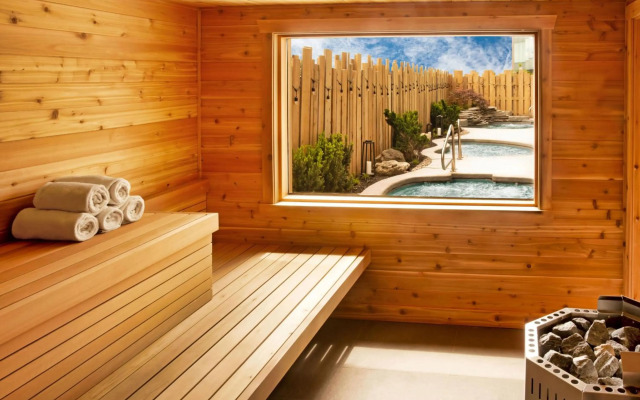 Marriott Niagara Falls Fallsview Hotel & Spa