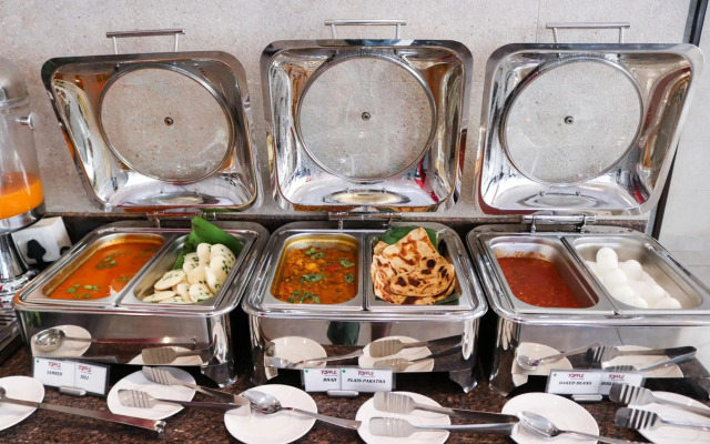7 Apple Hotel Vadodara