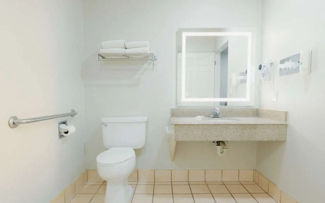 Quality Inn Holbrook near Petrified Forest