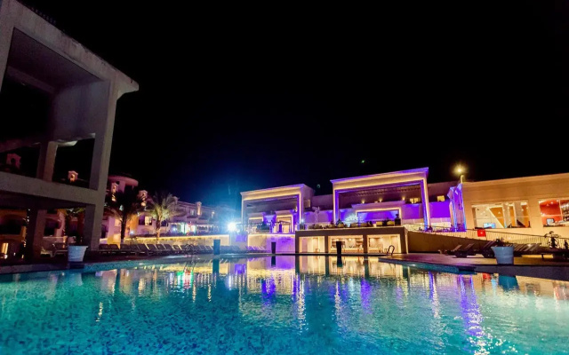 The V Luxury Resort Sahl Hasheesh