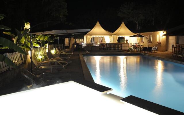 Camping Et Village Vacances La Cheneraie