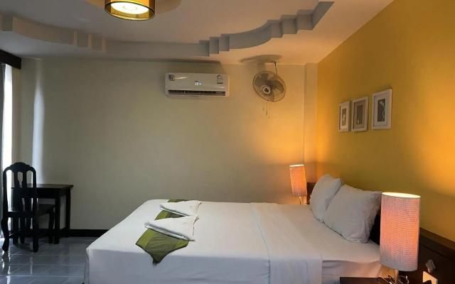 J Hotel