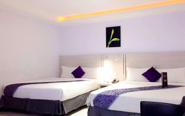 89 Hotel