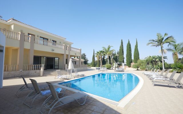Protaras Holiday Villa Pa7 Private 7 Bedroom Villa