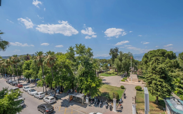 Reis Royal Hotel