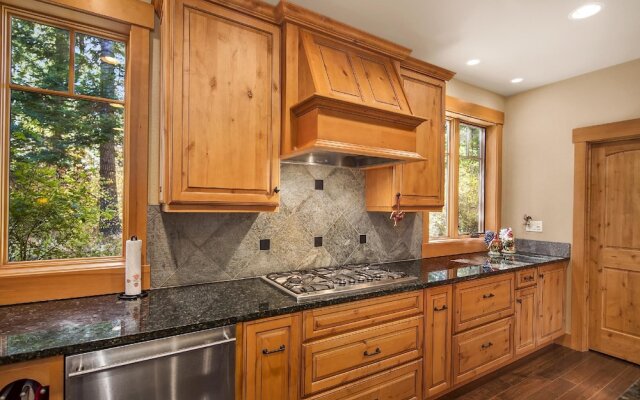 4,000sqft Private Luxury Home Htd Game Rm & Kids Bonus Rm Hot Tub