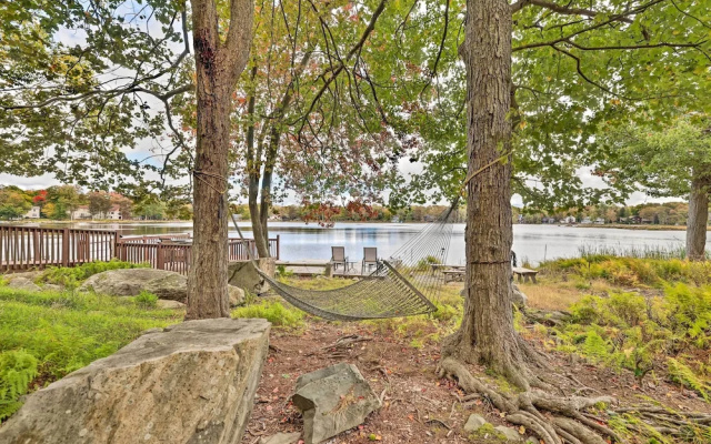 Pool, Beach & Lake Access: Poconos Cabin Escape!