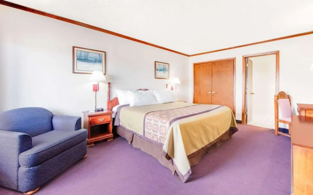 Days Inn Monett