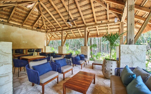 Santomar Tulum A102 By Lockey
