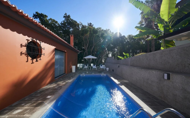 Funchal Charming Villa for 2 at 4 Pers.