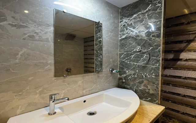 Hotel Wind Flower Regency - Near Kokilaben Hospital