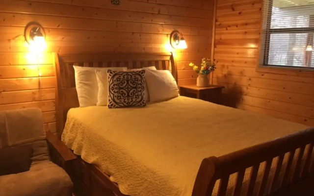 Frio Springs Lodges