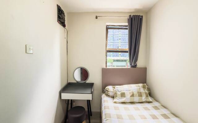 Beranda Istirahat 2BR Laguna Pluit