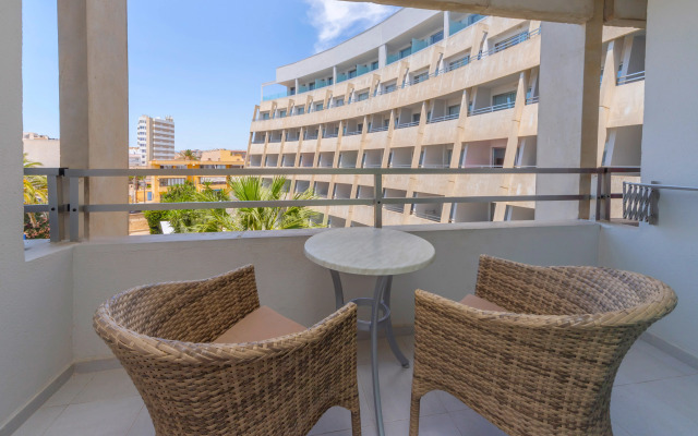 Aparthotel Fontanellas Playa