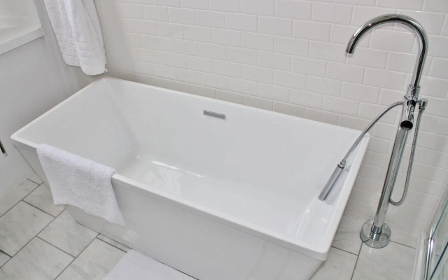 All Suites Whitney Manor