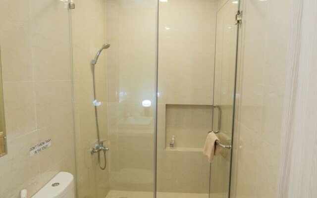 Golden Sands Service Apartment