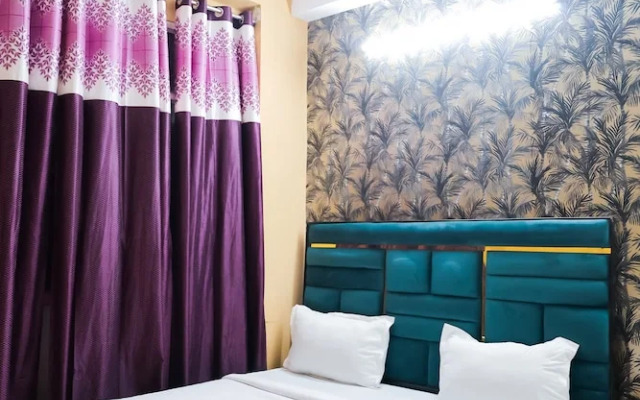 Roomshala 155 Hotel JPC