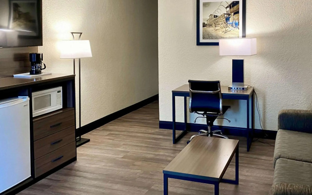 Quality Inn And Suites