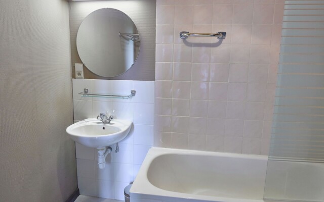 Spacious Holiday Home with Private Garden in Houyet