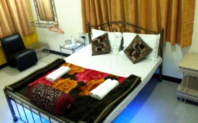 Hotel Shanti Palace