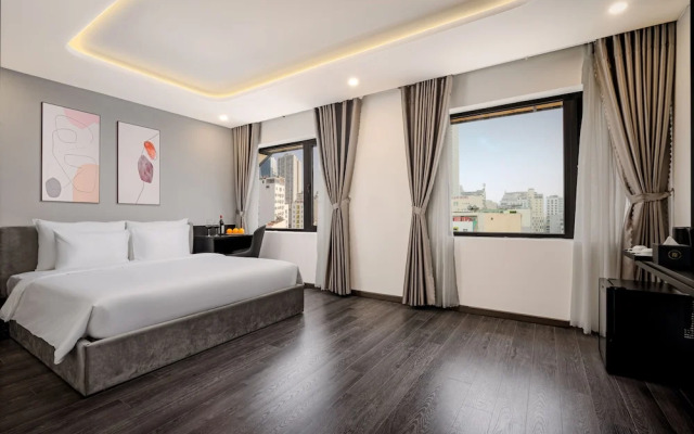 Mercy Emerald Hotel