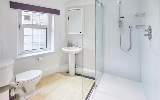 Host Stay Croft House