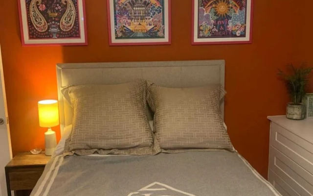 Stylish and Modern 1 Bedroom Flat Near East Dulwich