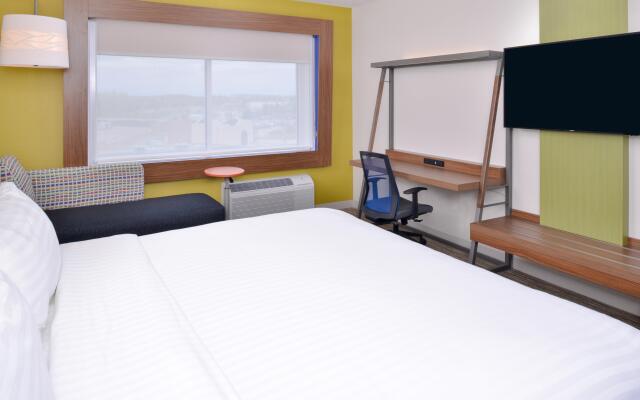 Holiday Inn Express & Suites Madison by IHG