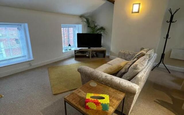 Flat 2 Chestergate