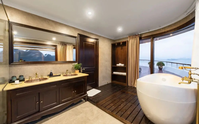 Sealife Legend Cruises