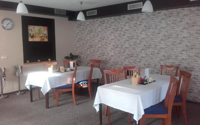 Hotel Anna