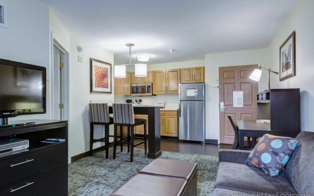 Staybridge Suites O'Fallon Chesterfield by IHG