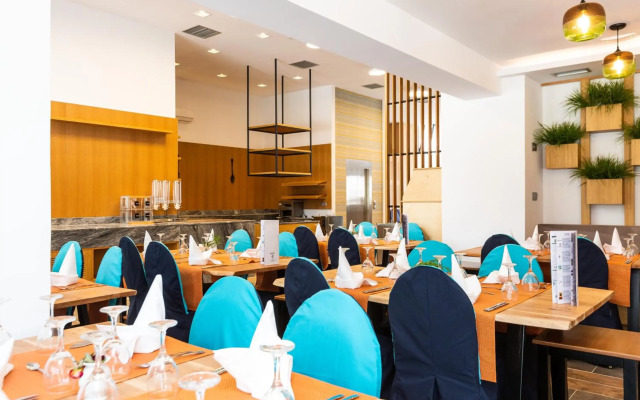 T Hotel Premium Suites