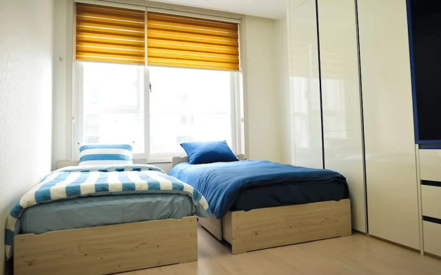 Hitomorrow Residence