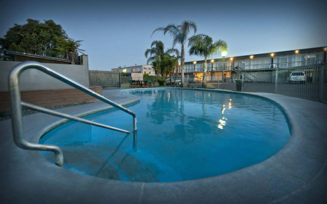 Aura Accommodation