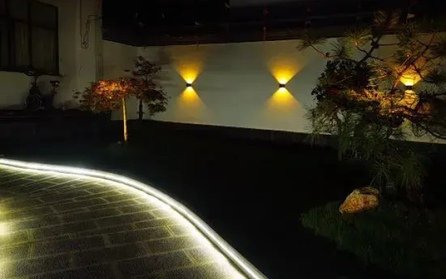 Nanfengli Homestay (Lijiang Sanyi Airport Branch)