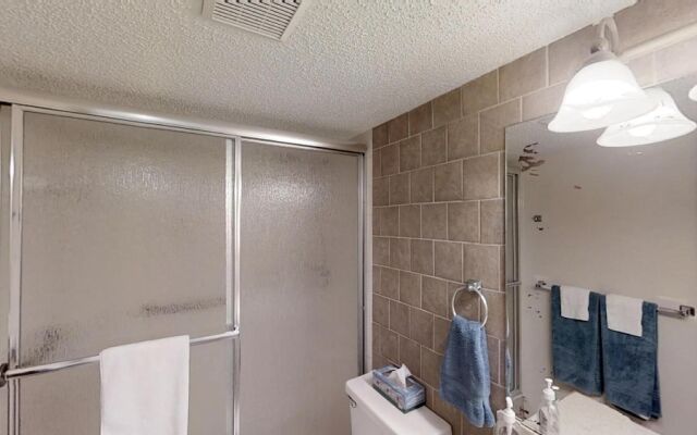 Oceans 136 - 3 Br Condo