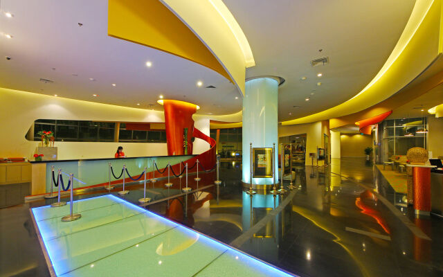 HARRIS Hotel & Conventions Festival Citylink Bandung