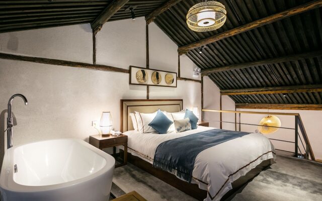 Xiananshan Village Hotel