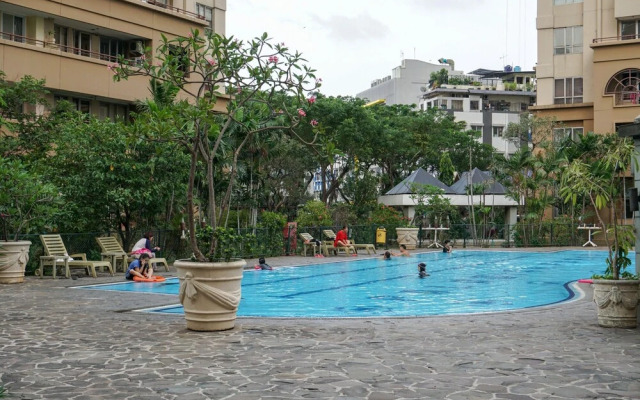 Spacious 1Br Apartment With City View At Paladian Park